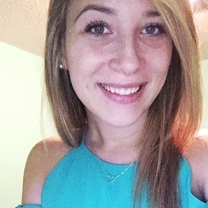 Meet your Posher, Courtney